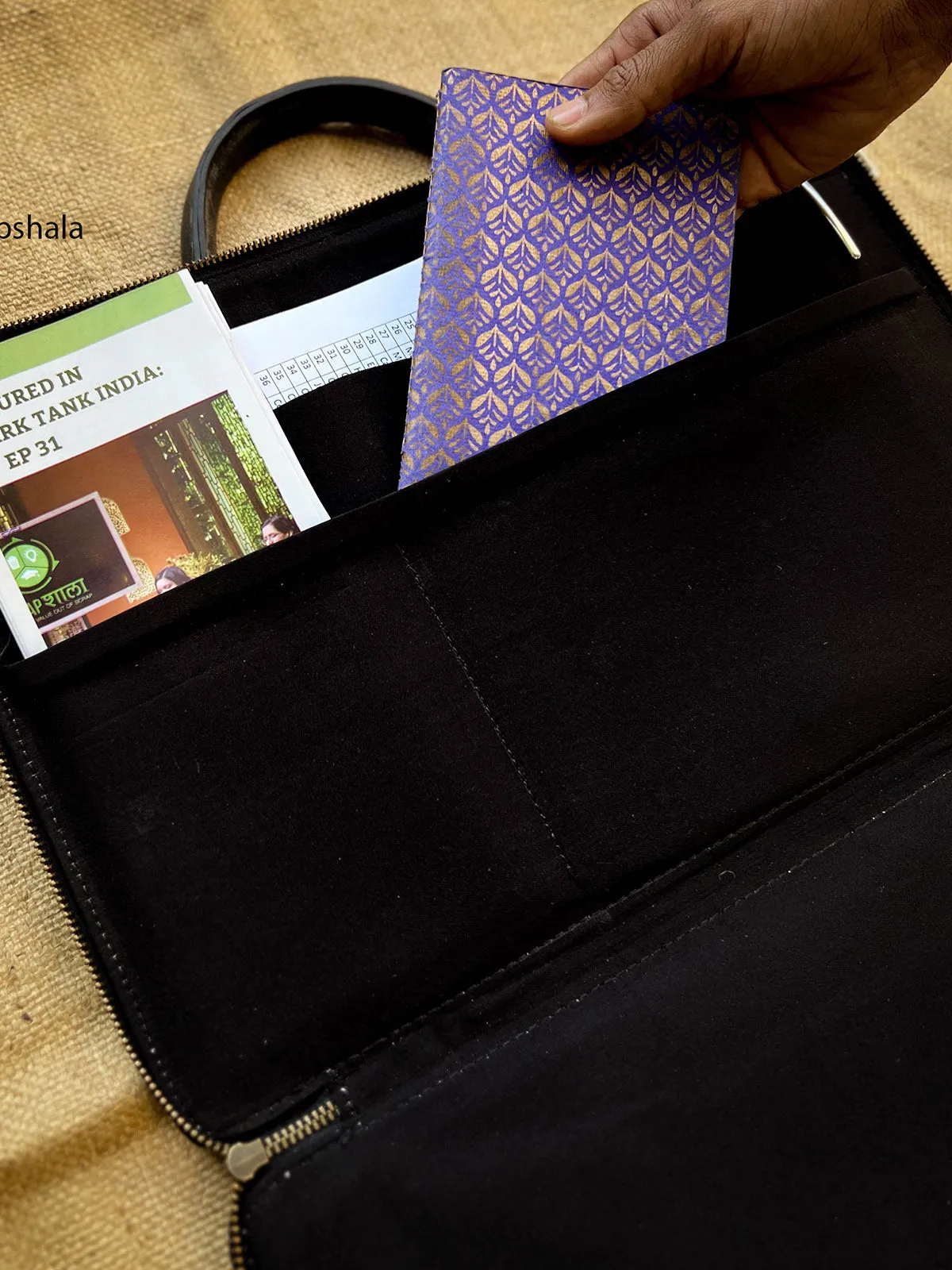CHARCHA Minimalist Laptop Bag