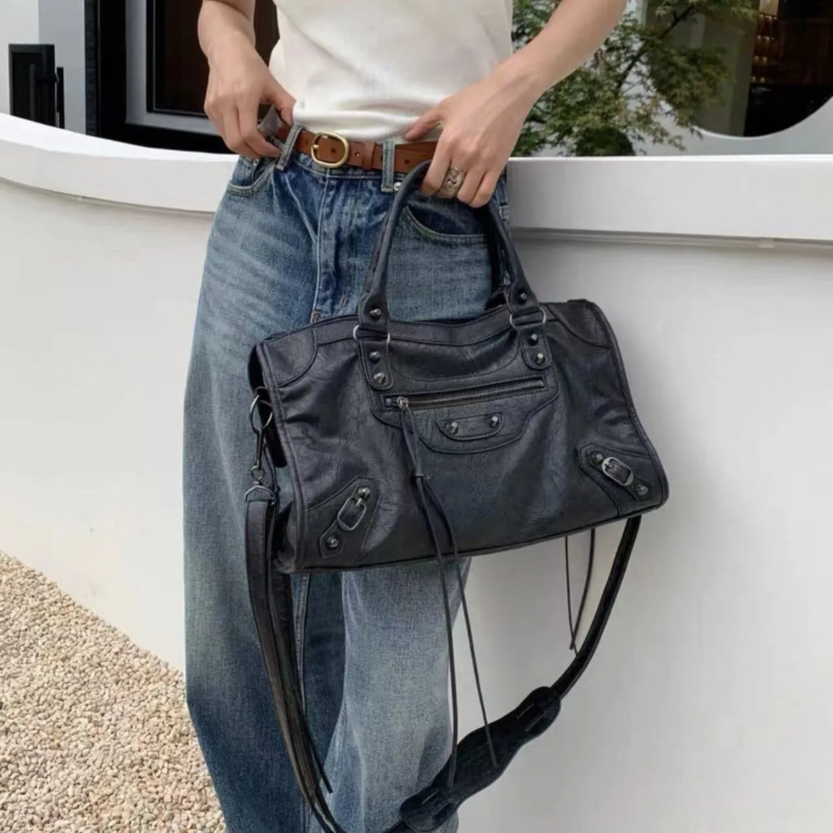 Purpdrank - Retro Harajuku Crossbody Bag Women's Riveted Handbag Black Large Capacity One Shoulder Crossbody Handbag