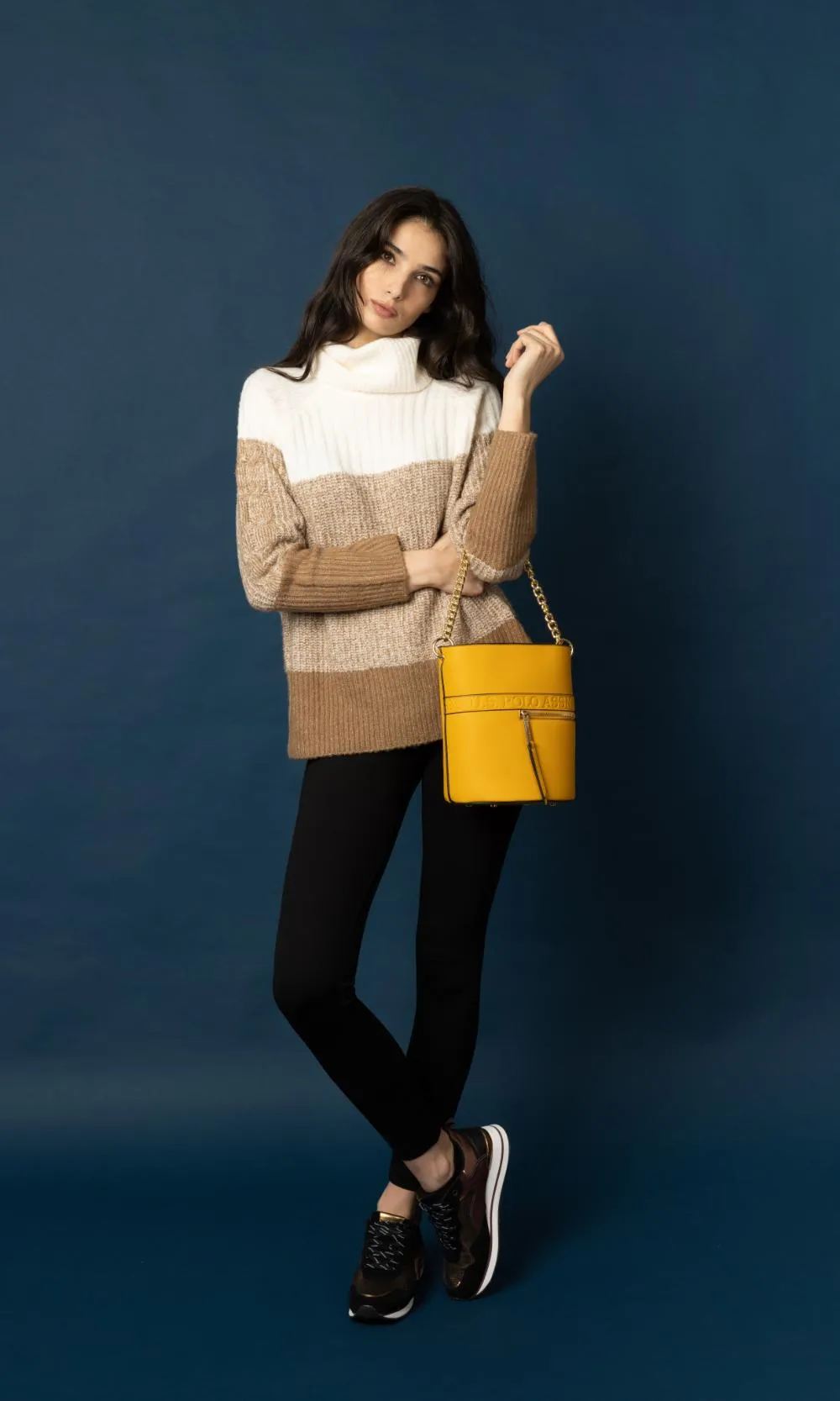 US POLO WOMEN PARAISO BUCKET BAG
